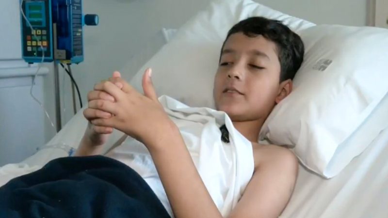 La estrategia del niño ‘genio’ que es el único sobreviviente de su edificio derrumbado en Venezuela