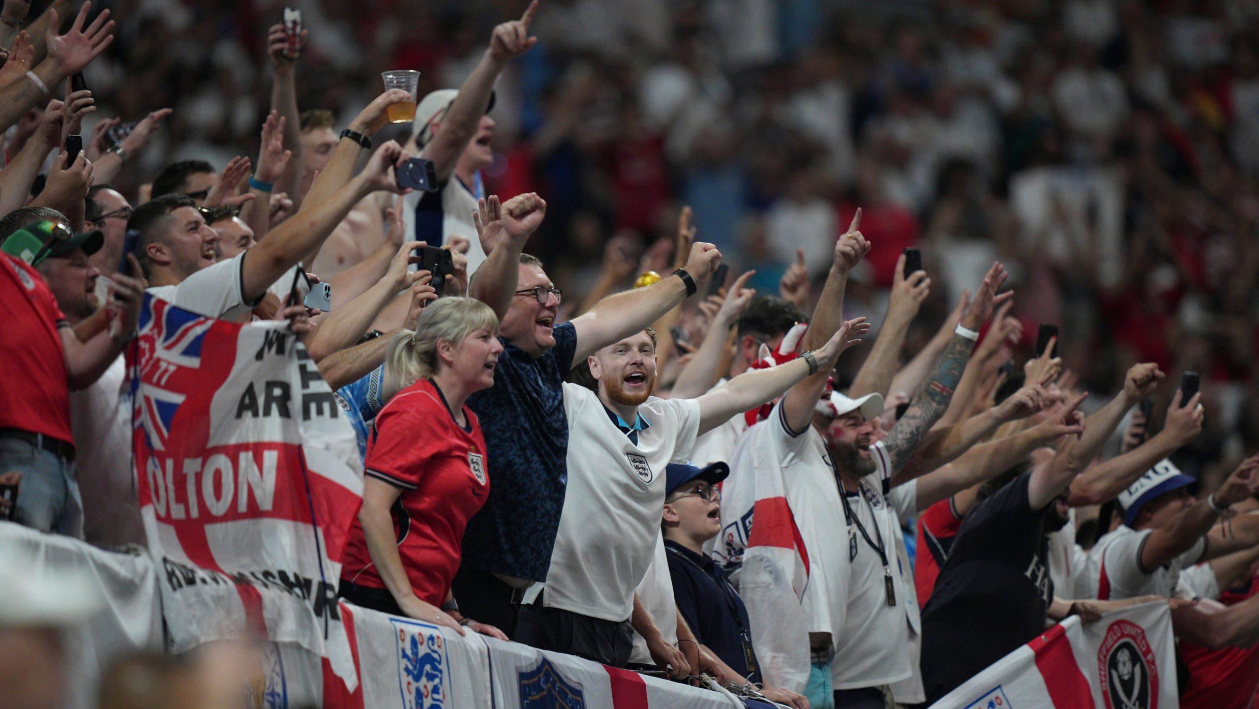 Más de 2,300 hinchas ingleses tienen prohibido viajar al Mundial 2026