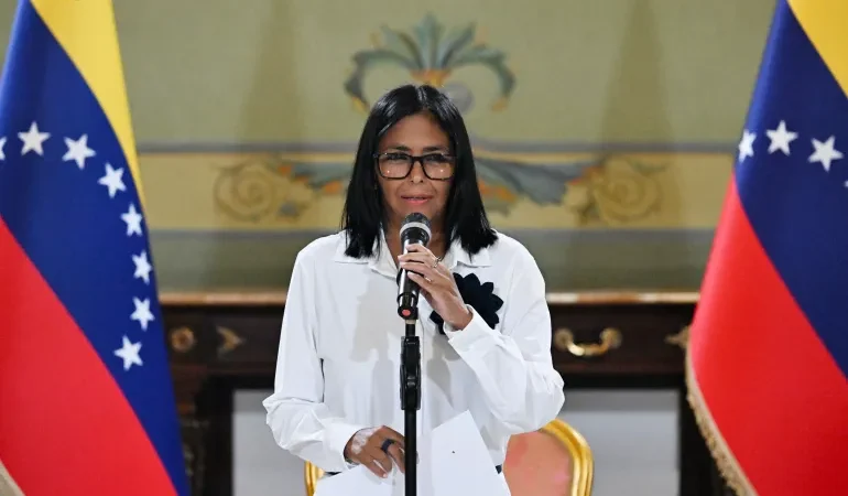 Delcy Rodríguez revela que enfrenta un problema de salud mientras lidera la respuesta al terremoto en Venezuela
