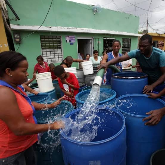 Solo el 68 % de los hogares rurales tiene acceso seguro a agua potable en República Dominicana