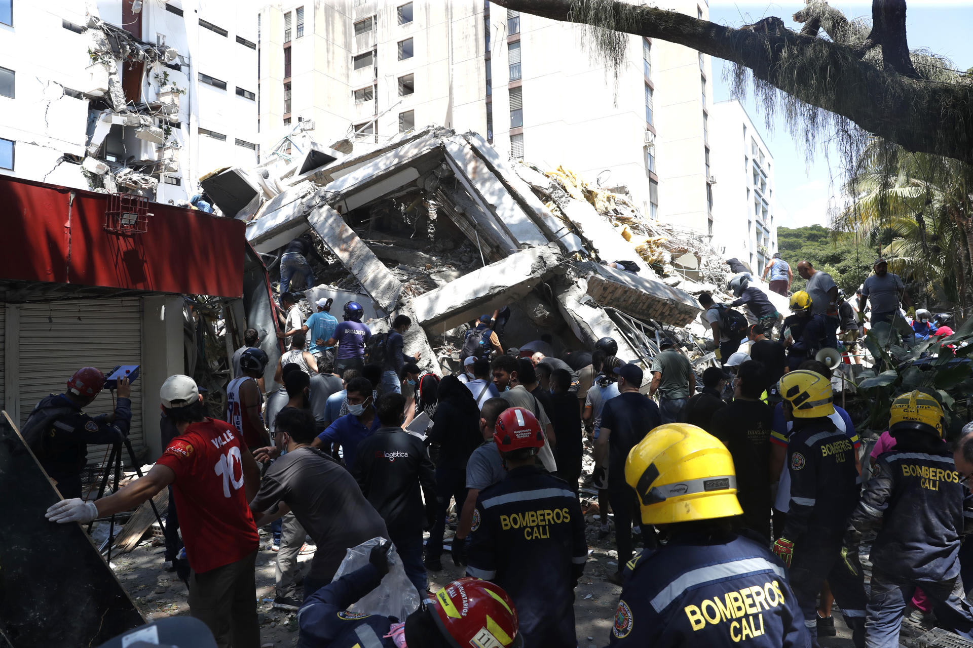 Colombia eleva a 51 los muertos tras el terremoto de magnitud 7,4