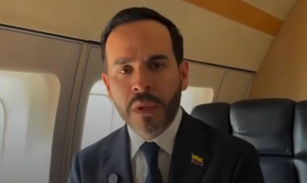 ¡Colombia en alerta! Presidente De la Espriella se dirige a Bogotá tras fuerte sismo
