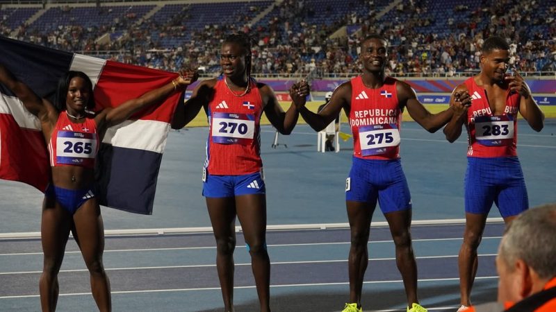 República Dominicana pierde el oro tras descalificación en el relevo mixto 4×100 de Santo Domingo 2026