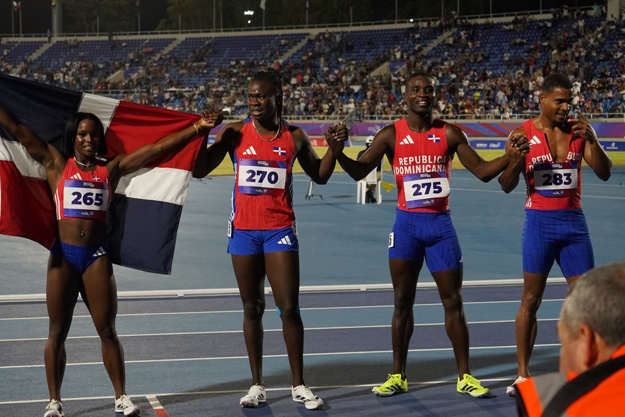 República Dominicana pierde el oro tras descalificación en el relevo mixto 4×100 de Santo Domingo 2026
