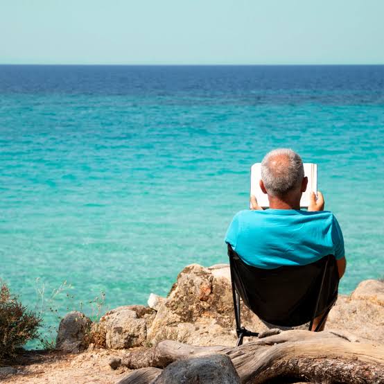 Vivir cerca de la costa podría estar relacionado con más enfermedades crónicas en la mediana edad, según estudio