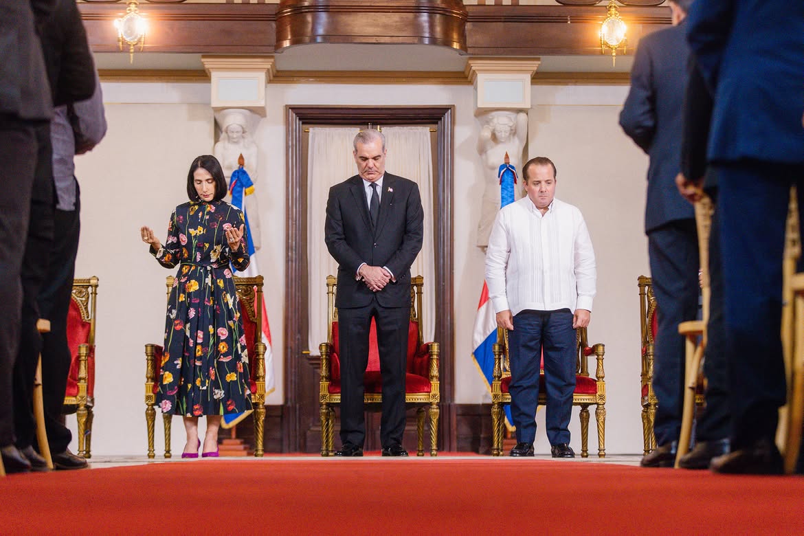 Abinader encabeza Jornada Nacional de Oración por República Dominicana en el Palacio Nacional