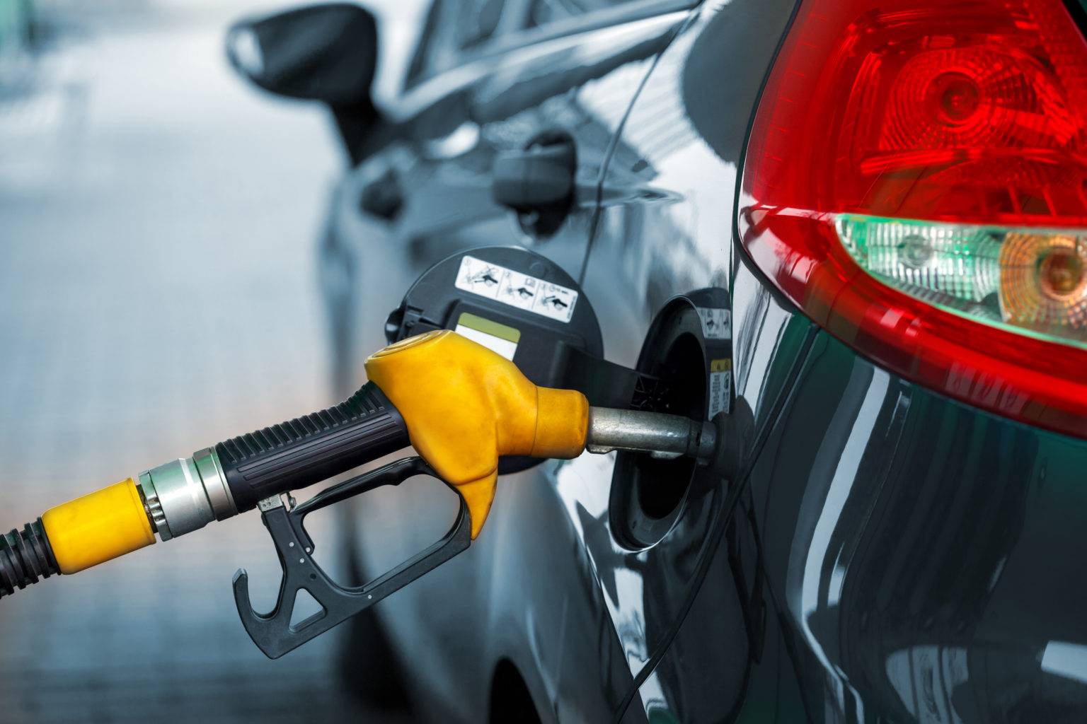 Gobierno mantiene congelados los precios de los combustibles hasta el 18 de septiembre